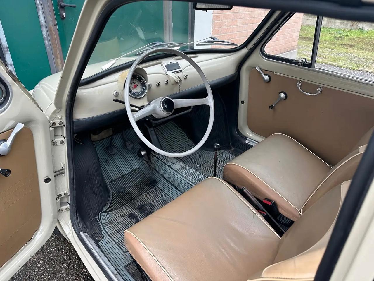 Fiat 500 F "8 bulloni"