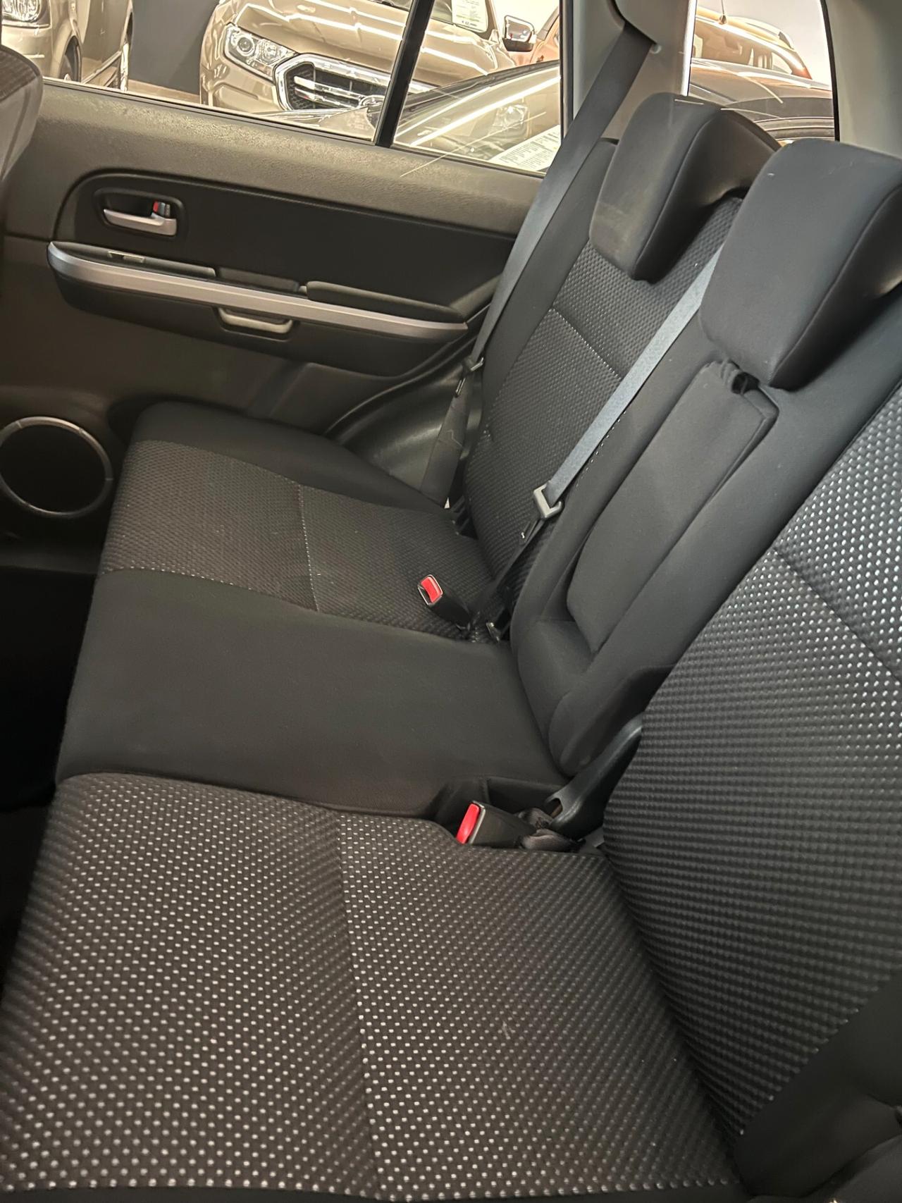 Suzuki Grand Vitara Grand Vitara 1.9 DDiS 4x4 GANCIO TRAINO/AHK Neopatentati