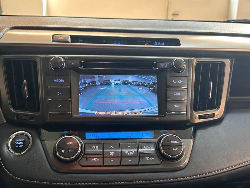 Toyota RAV4 2.0 D-4D 4WD Lounge