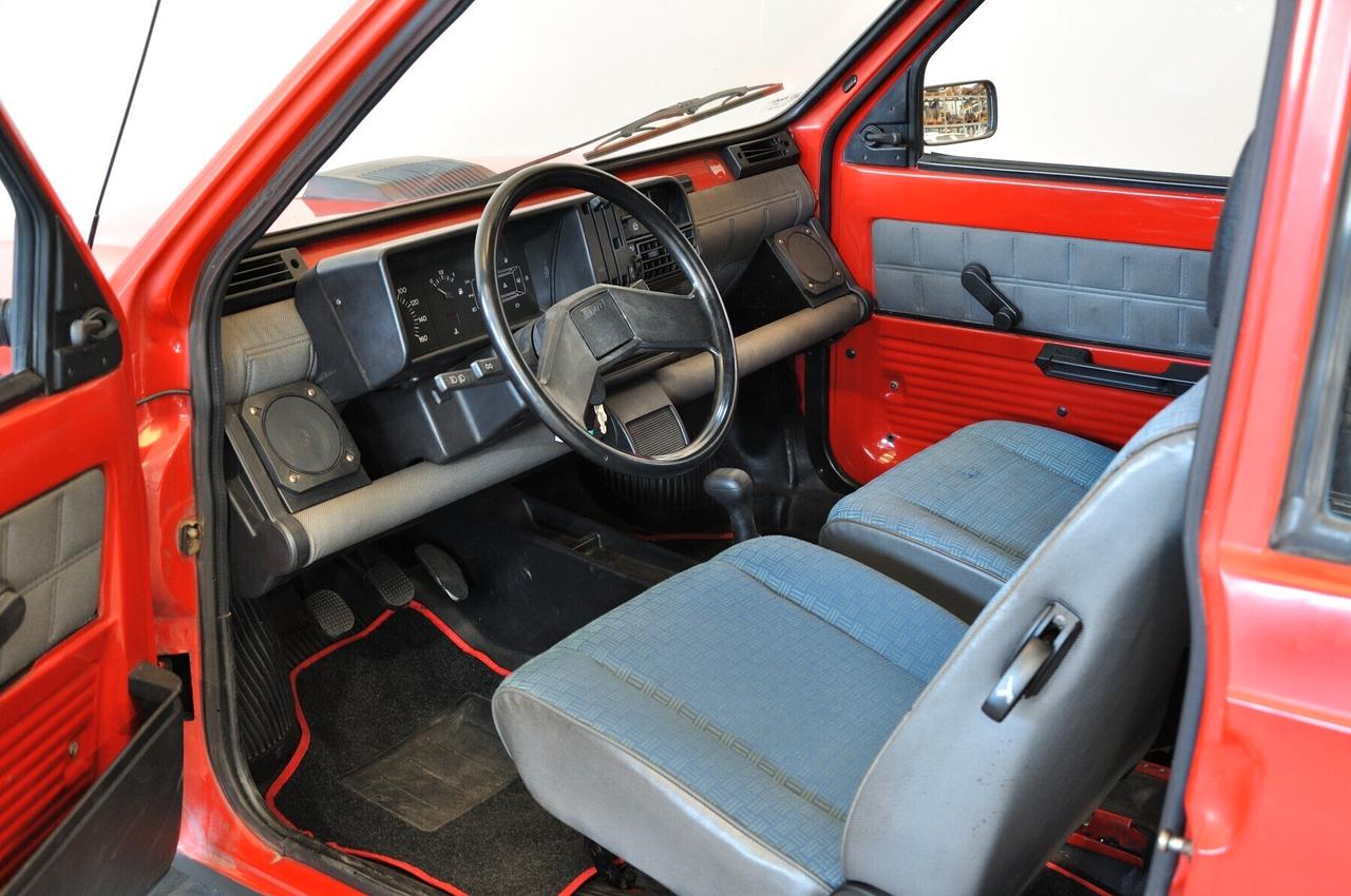 Fiat Panda 900 i.e. cat Dance CRS