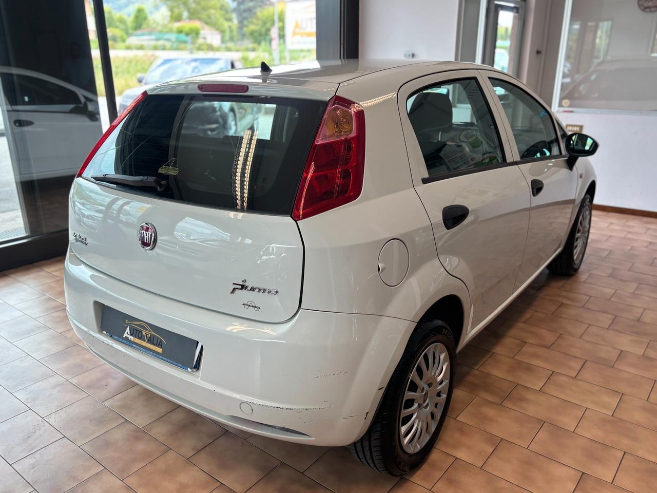 Fiat Punto 5p 1.4 natural power *NEOPATENTATI