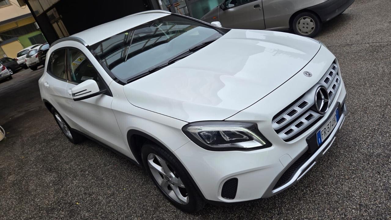 Mercedes-benz CLA 200d Automatic Premium