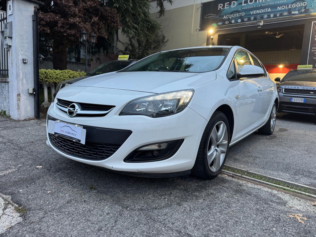 Opel Astra 1.4 Turbo 140CV Sports Tourer GPL Tech Cosmo