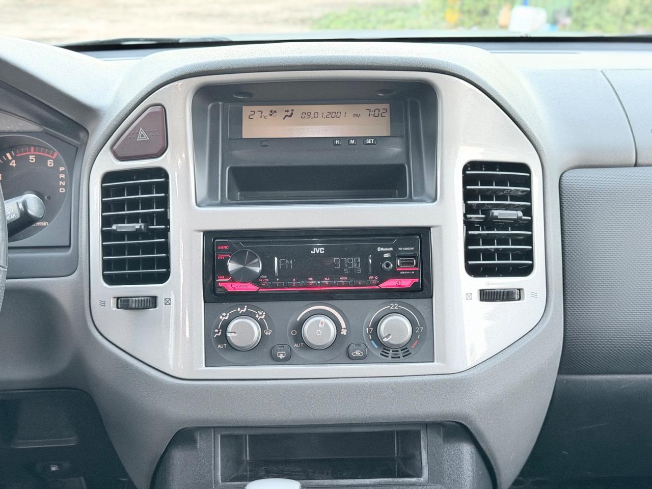 Mitsubishi Pajero 3.2 Diesel 160cv 4X4 7 posti 2007 automatico