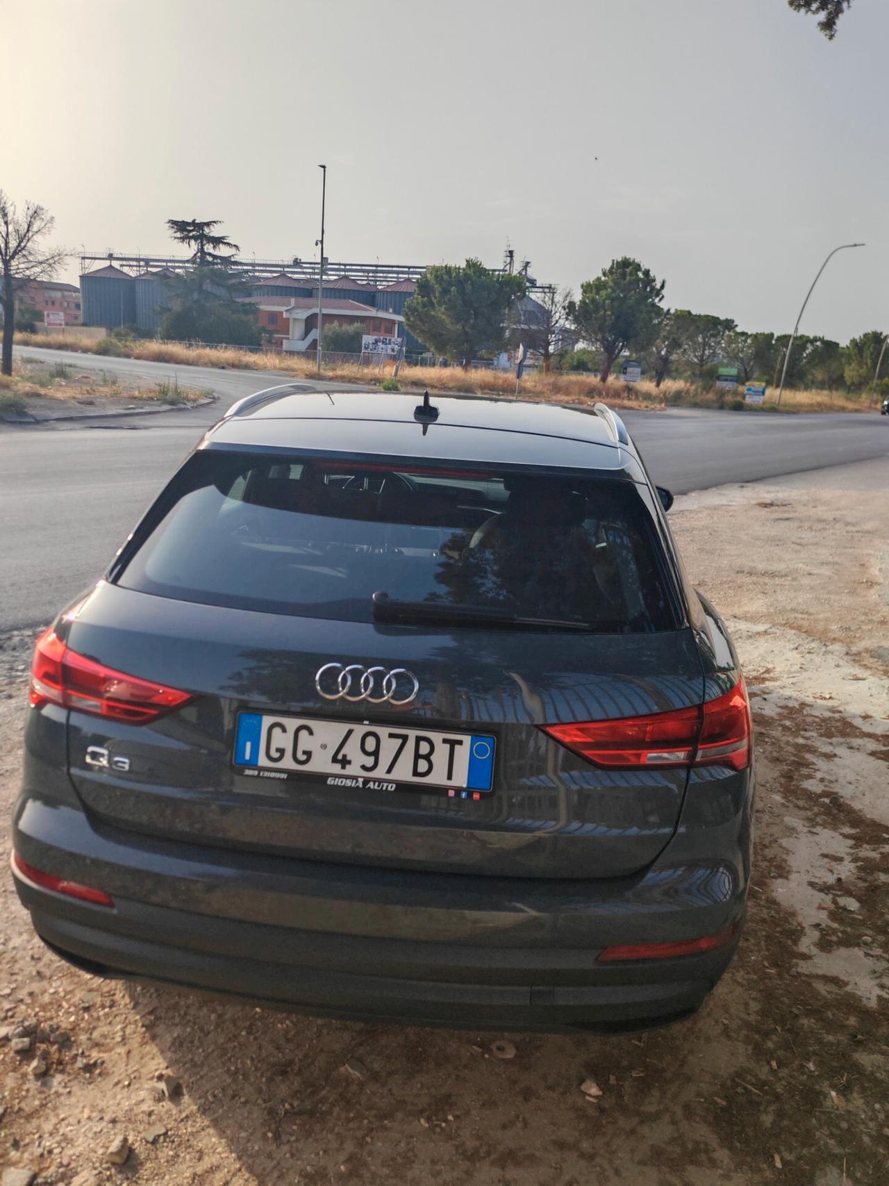 Audi Q3 35 TDI Business Advanced