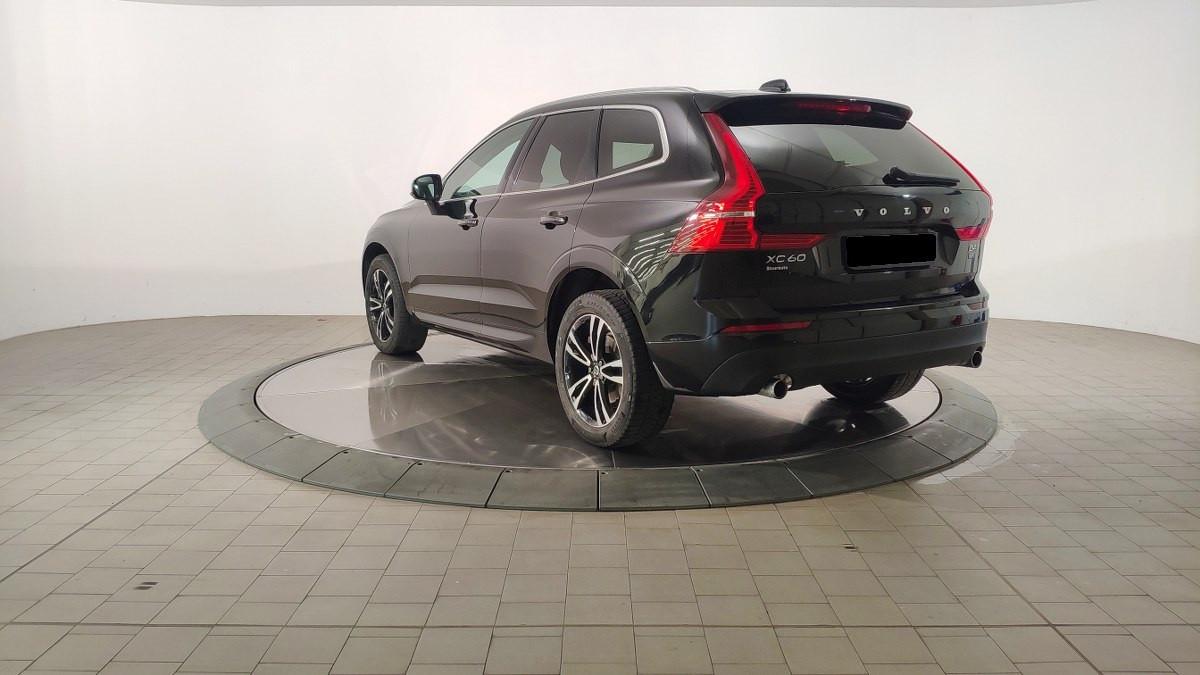 VOLVO Xc60 B4 Mild Hybrid (D) Awd Geartronic Momentum Pro