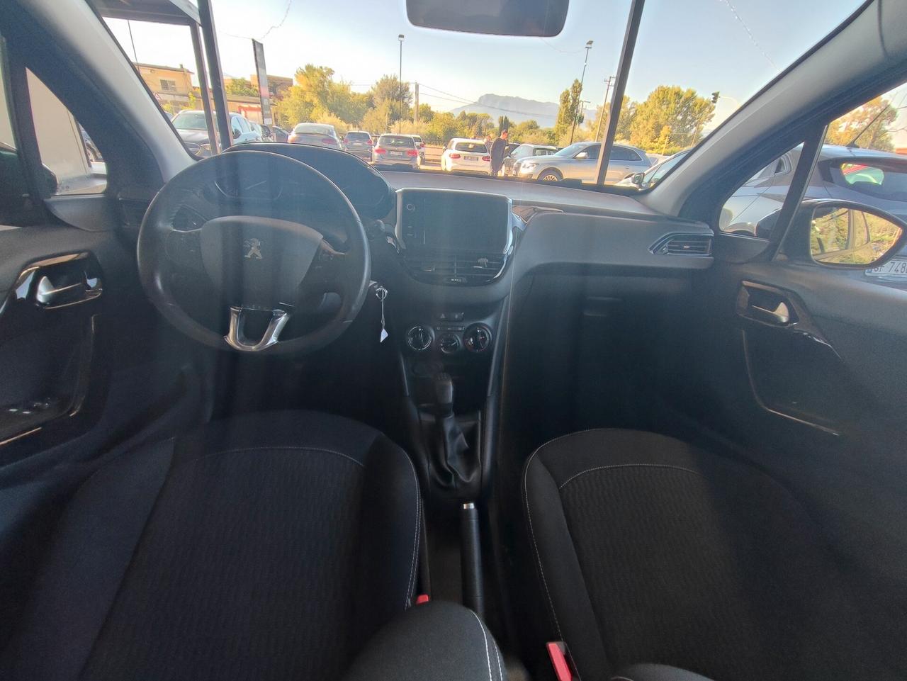 Peugeot 208 PureTech 82 5 porte Allure