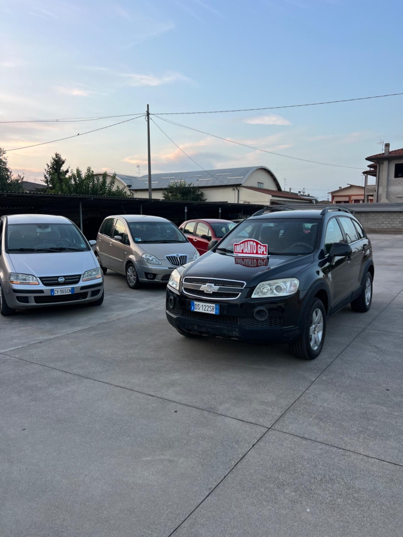 Chevrolet Captiva 2.4 LS GPL