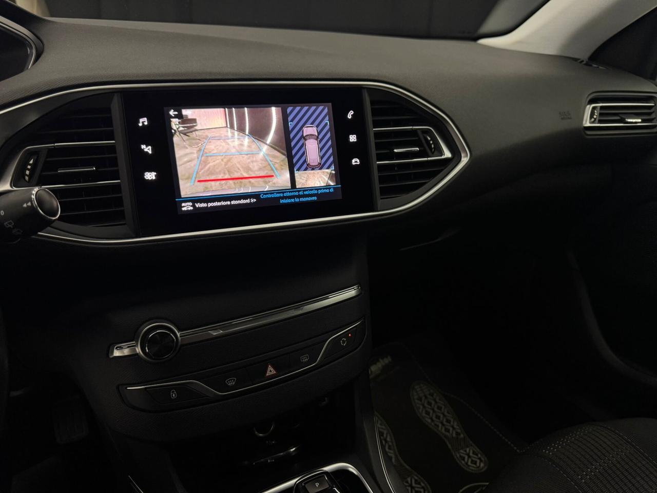 Peugeot 308 BlueHDi 130 S&S EAT8 Allure