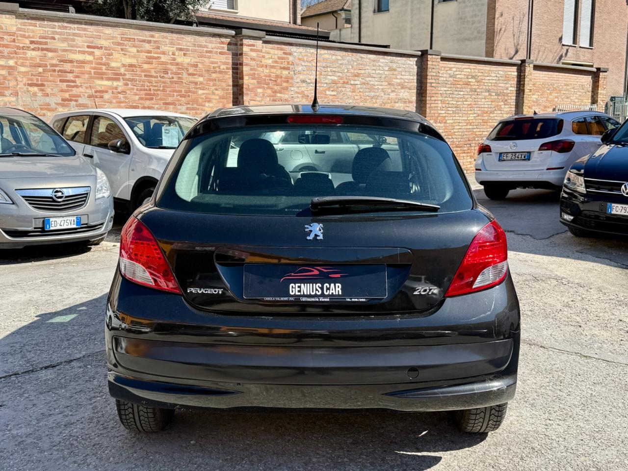 Peugeot 207 1.4 HDi 70CV 5p. Neopatentati