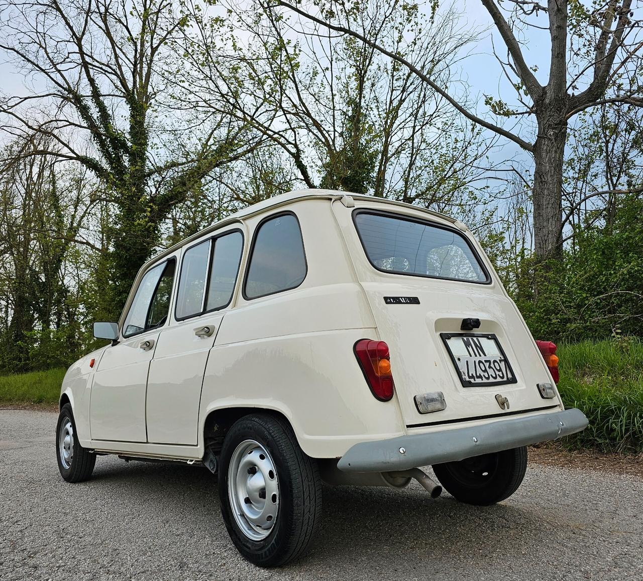 Renault 4 TL 950