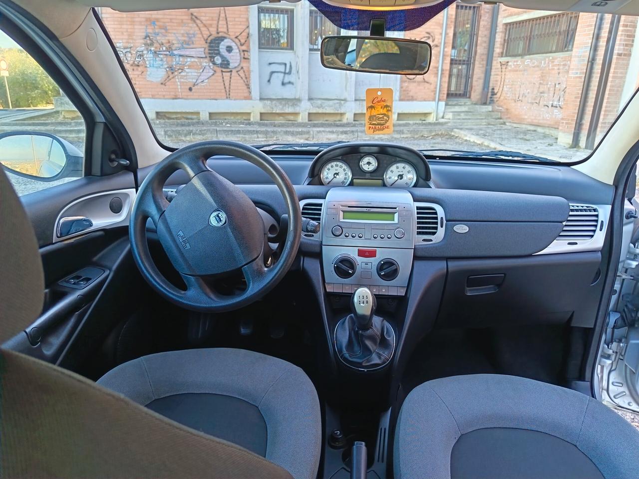 Lancia Ypsilon 1.3 MJT 75 CV NEOPATENTATI