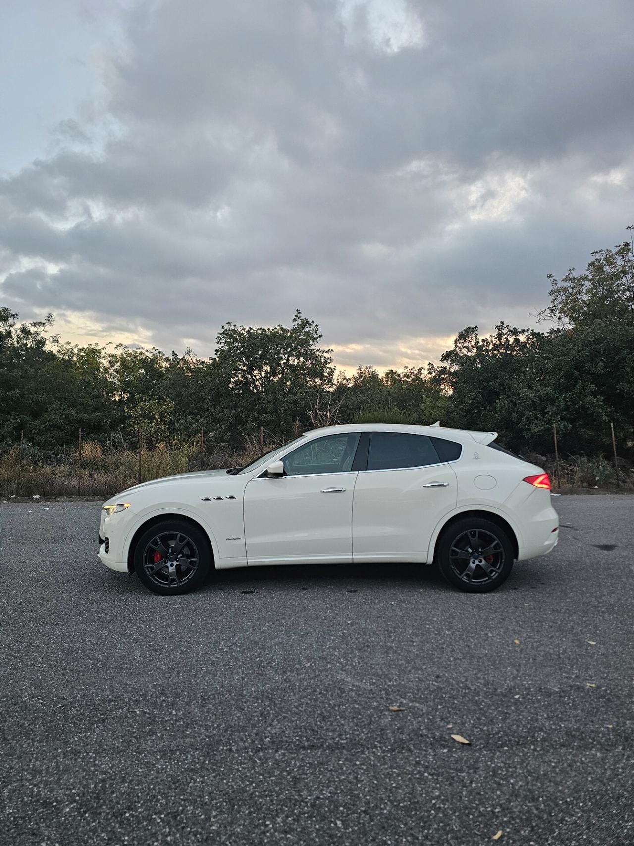 Maserati Levante V6 Diesel 275 CV AWD Gransport