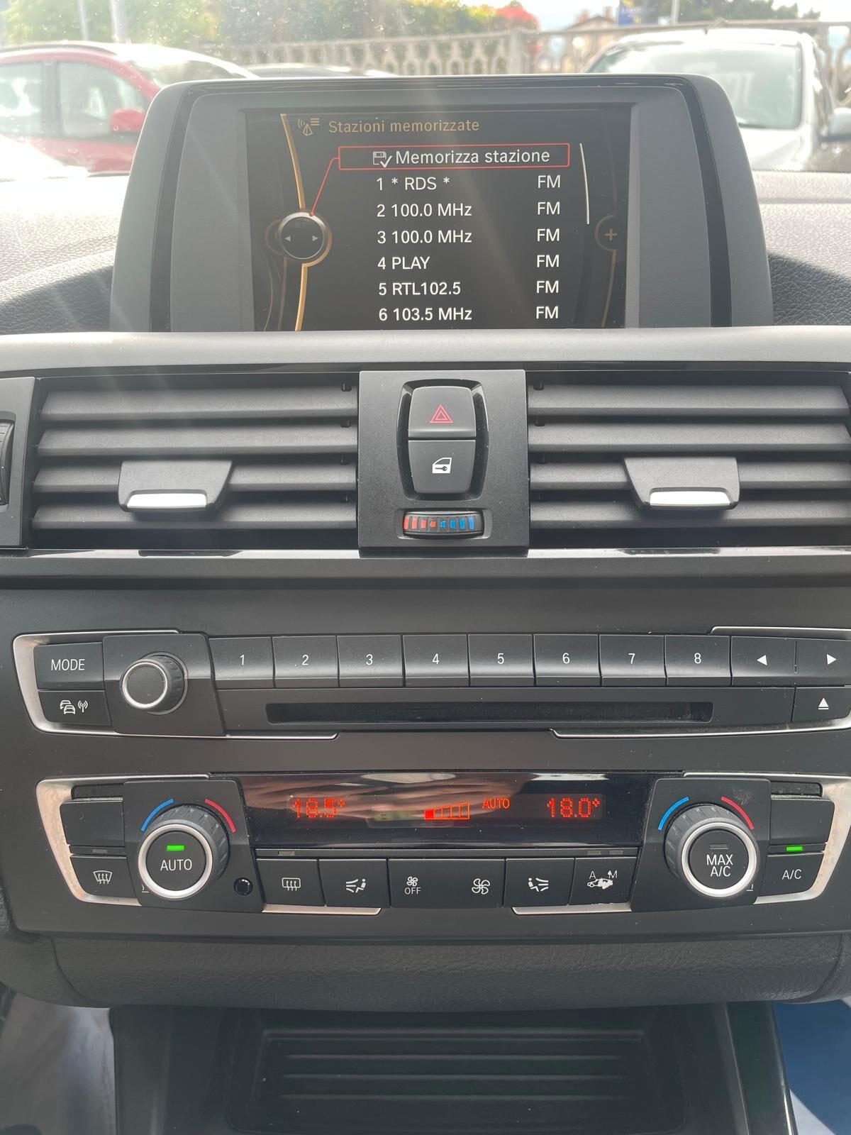 Bmw 118 118d 5p. Urban