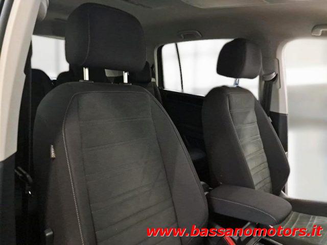 VOLKSWAGEN Touran 2.0 TDI 150 CV SCR DSG Executive BMT in arrivo