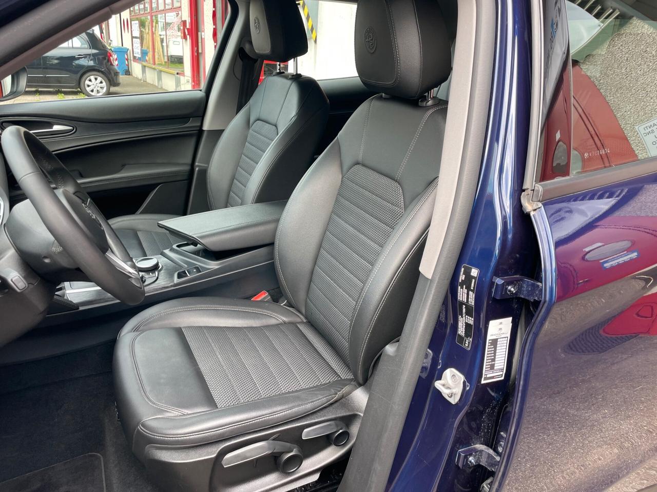 Alfa Romeo Stelvio 2.2 Q4 autom . GARANZIA PEMUTE