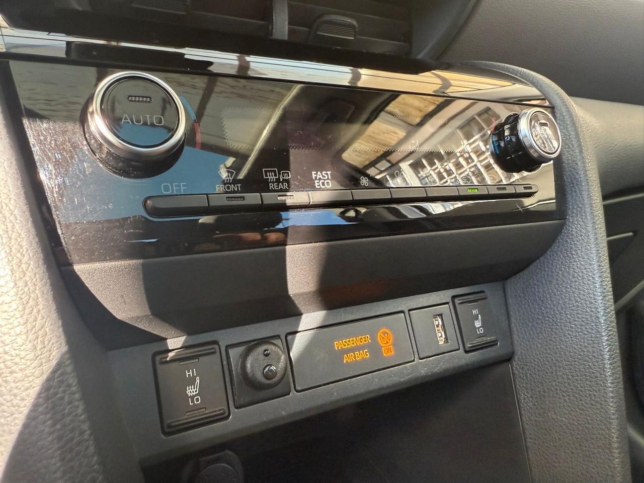 Toyota Yaris Cross 1.5 Hybrid 5p. E-CVT AWD-i Lounge