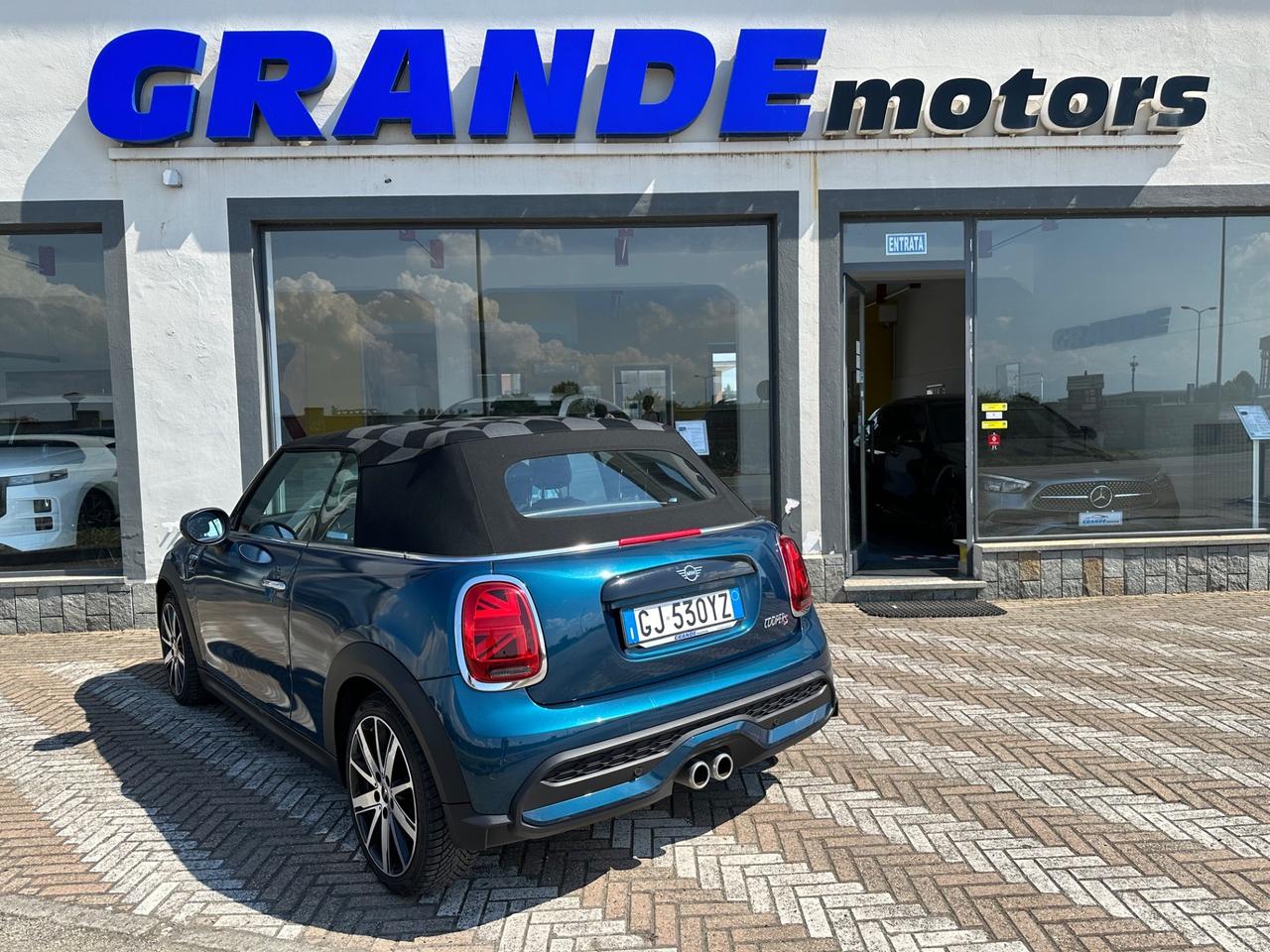 Mini Cabrio F57 2.0 Sidewalk auto Edizione Limitata *NO VINCOLI*