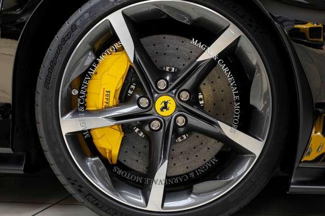 Ferrari SF90 Spider LIFT SYSTEM|CARBON+LEDS|APPLE|SCUDETTI|TELECAMERA