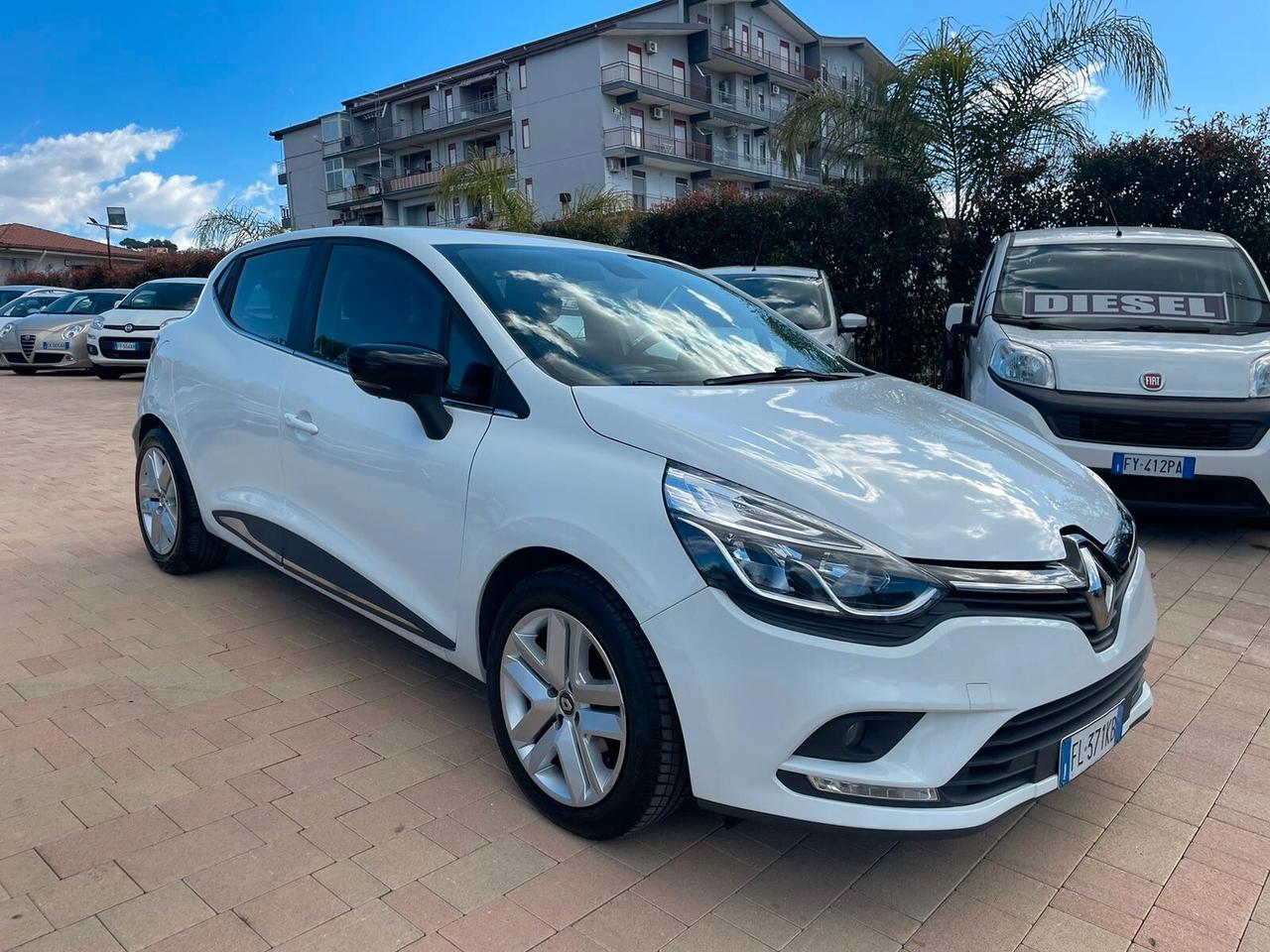 Renault Clio "Finanzaibile Senza Busta Paga"