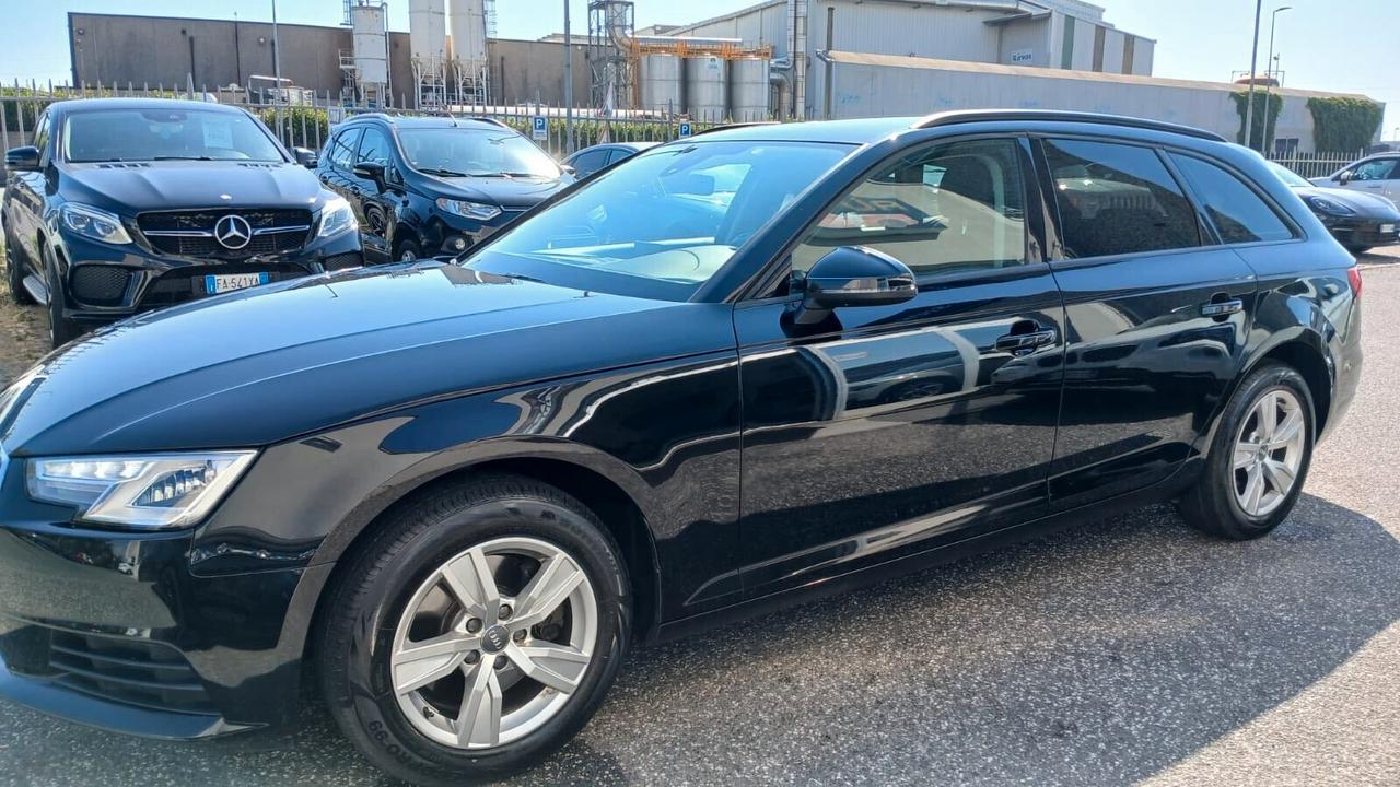 Audi A4 Avant 2.0 TDI 150 CV Sport