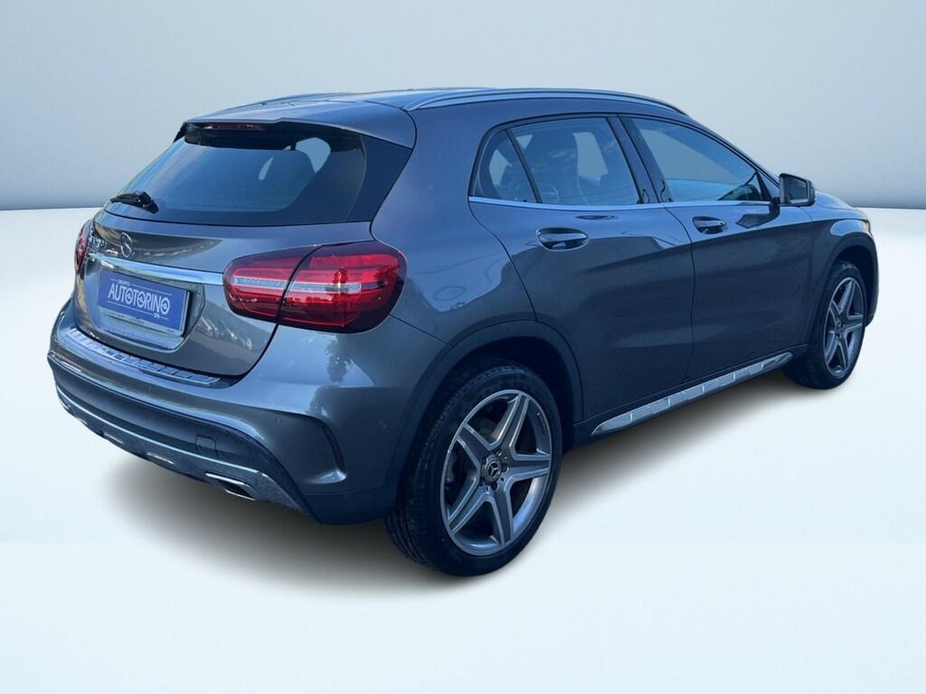 Mercedes GLA 200 200 D Premium 7G-DCT