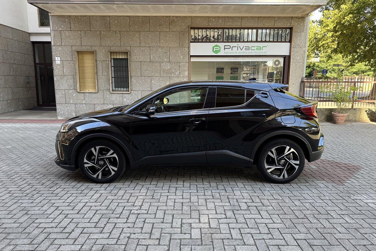 TOYOTA C-HR 1.8 Hybrid E-CVT Trend