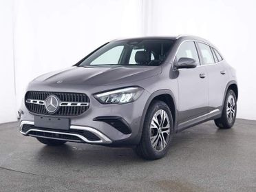 Mercedes-Benz GLA GLA 180 Automatic Progressive Advanced