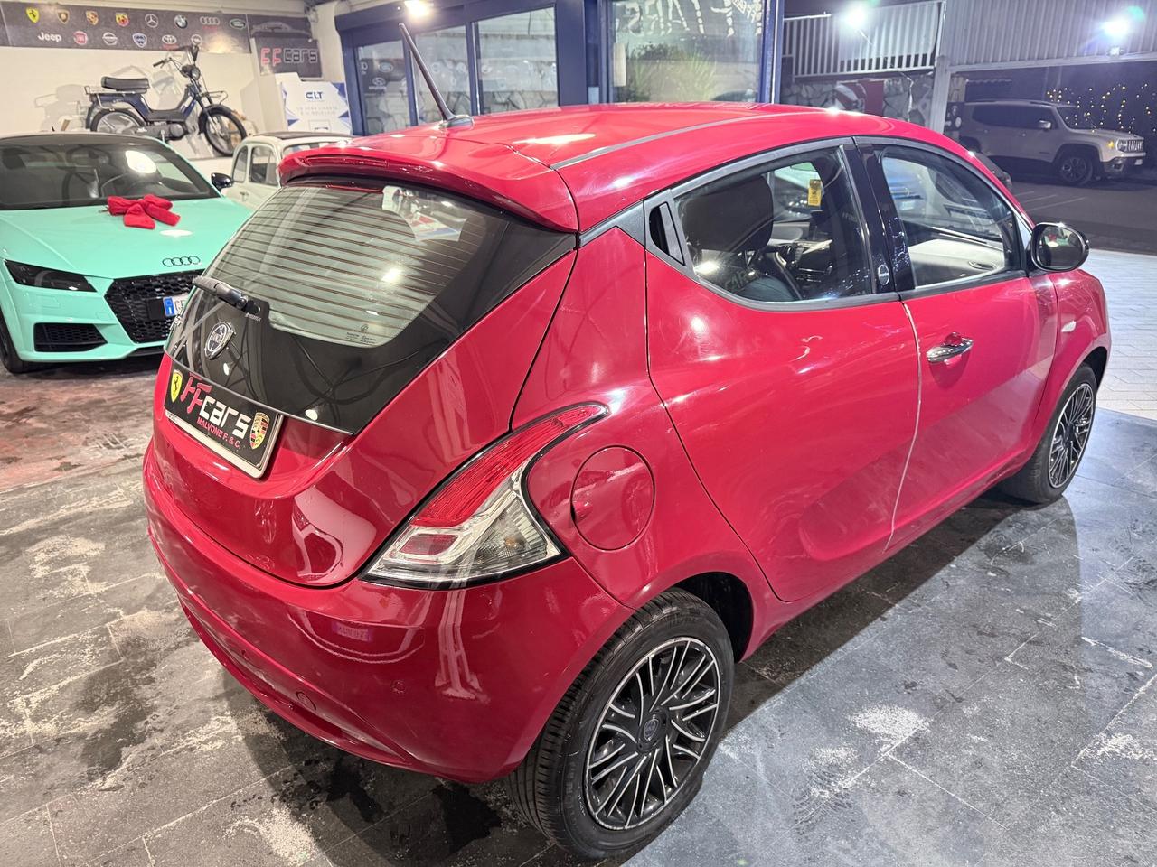 Lancia Ypsilon 1.2 69 CV 5 porte GPL Ecochic Gold