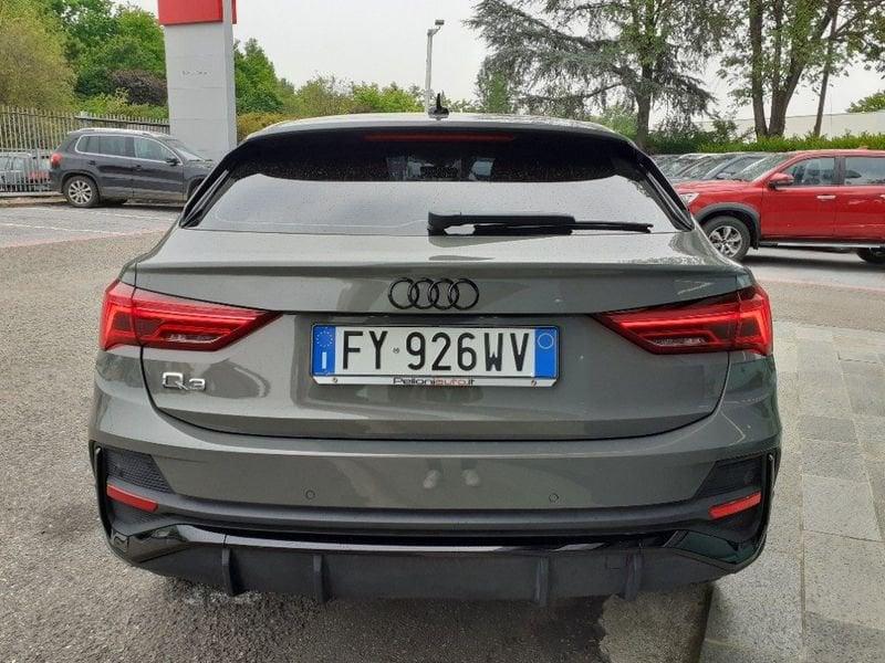 Audi Q3 SPB SPORTBACK 35 STRONIC S LINE CL19 BLACK LINE