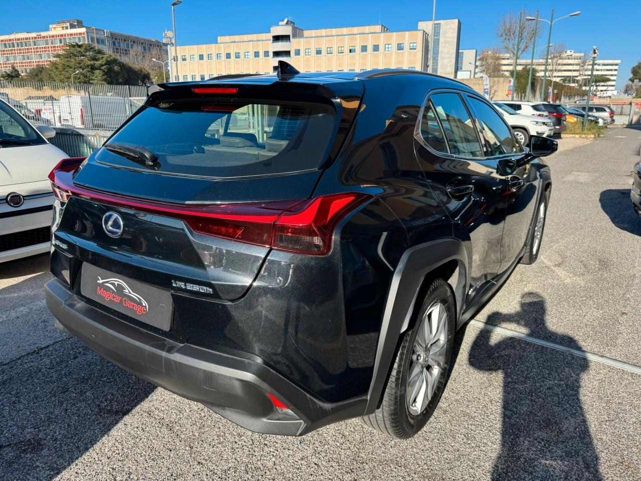 Lexus UX UX Hybrid Business