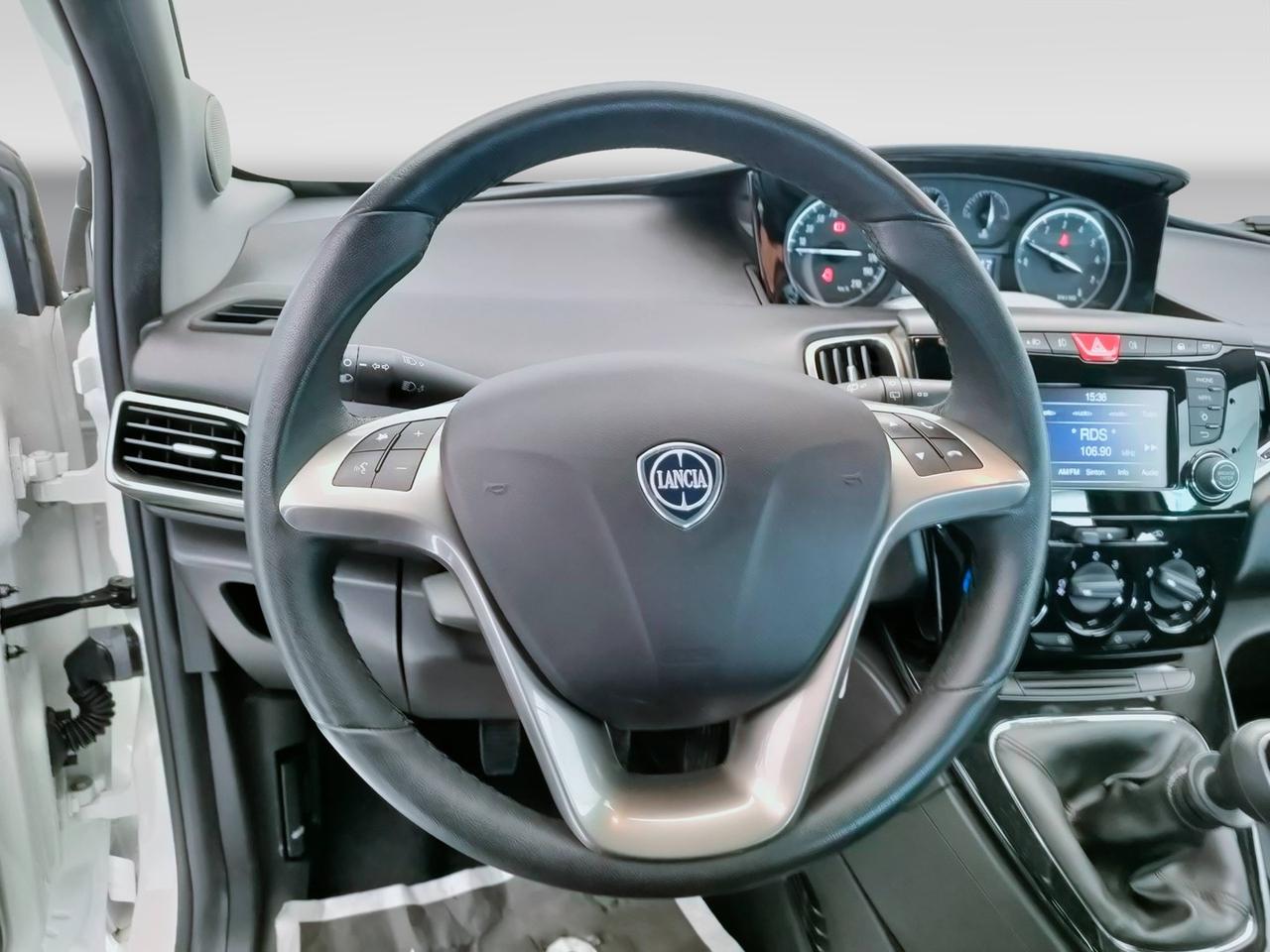 LANCIA Ypsilon III 2015 - Ypsilon 1.2 Gold 69cv