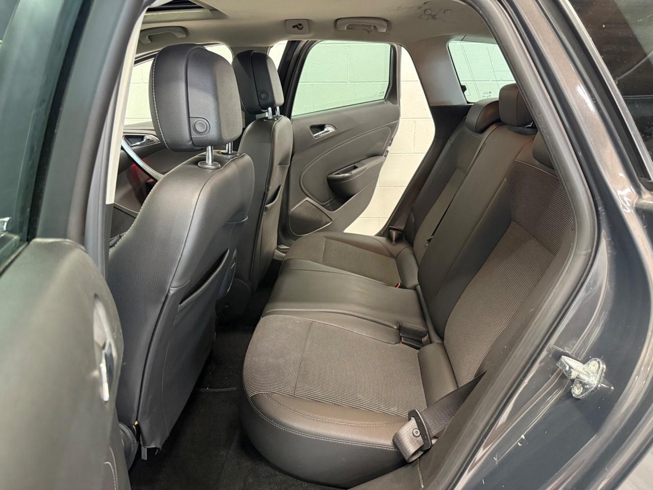 Opel Astra 2.0 CDTI 165CV Sports Tourer aut. Cosmo