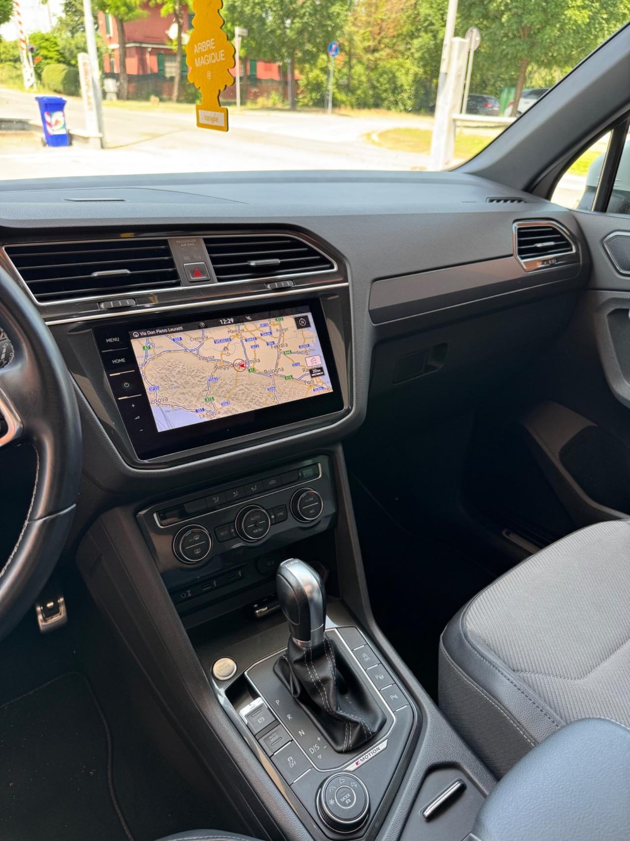 Volkswagen Tiguan R-line 2.0 BiTDI DSG 4MOTION