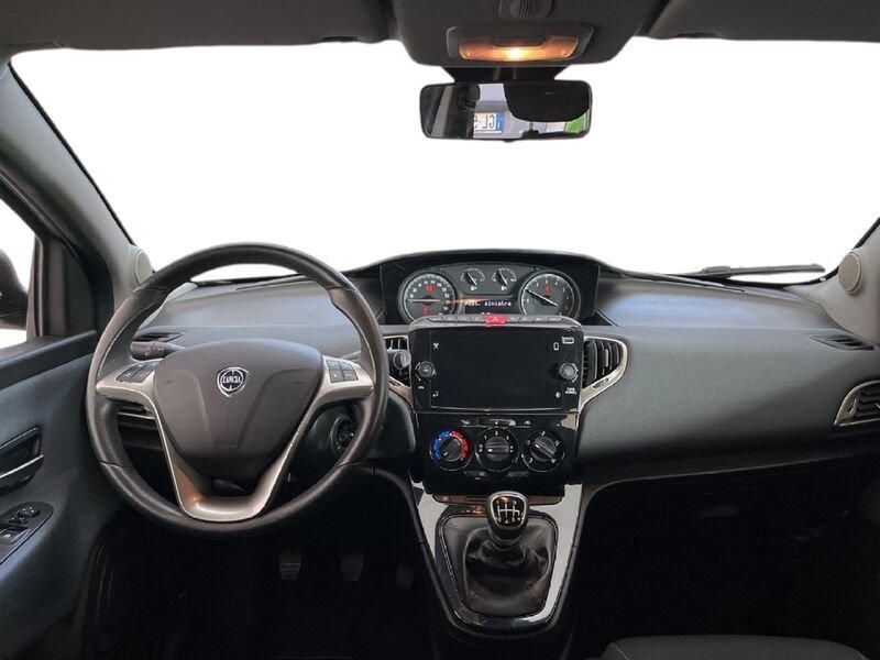 Lancia Ypsilon III 2021 1.0 firefly hybrid Gold s&s 70cv