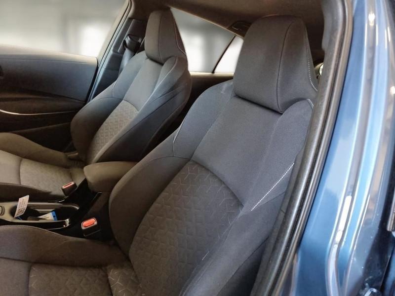 TOYOTA COROLLA 1.8 HYBRID BUSINESS 5 PORTE BERLINA
