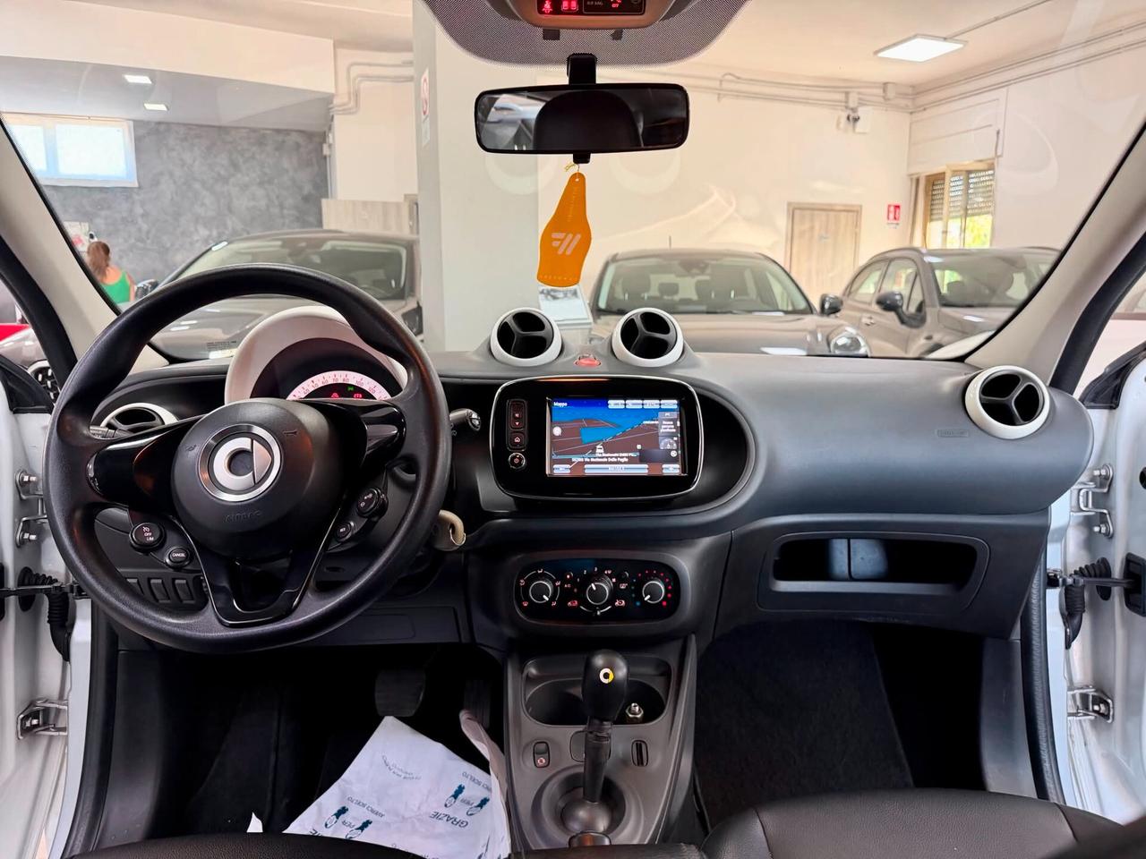 Smart ForFour 1.0 70cv GPL twinamic 2017