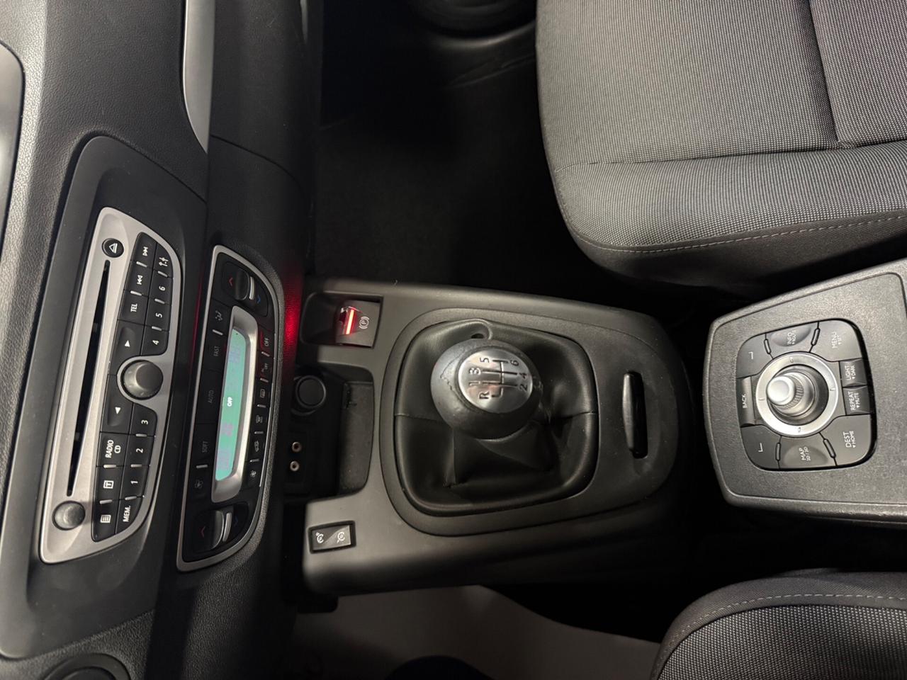 Renault Scenic 1.9 dCi 130CV Dynamique 7 Posti