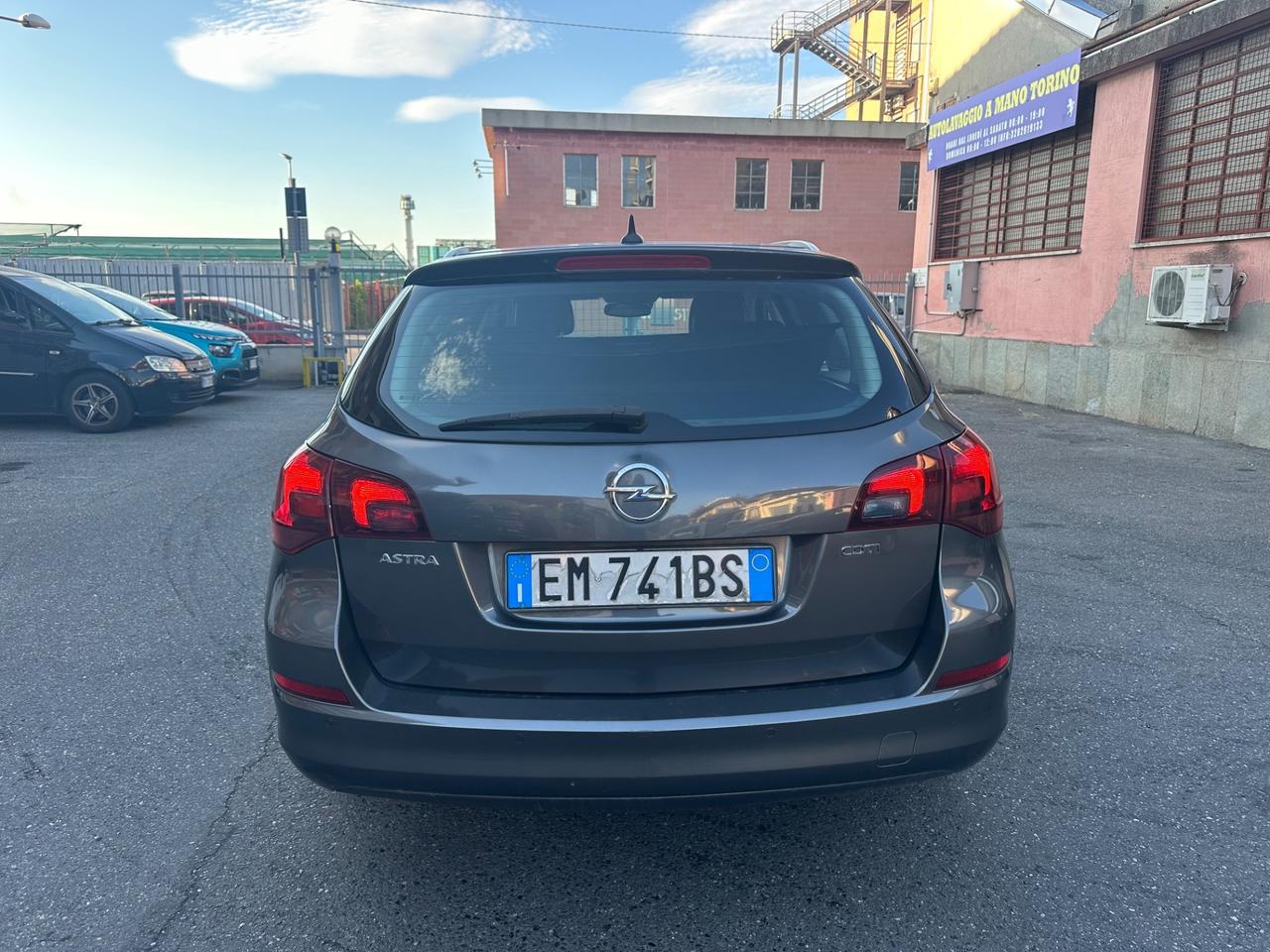 Opel Astra 1.7 CDTI 110CV Sports Tourer Elective
