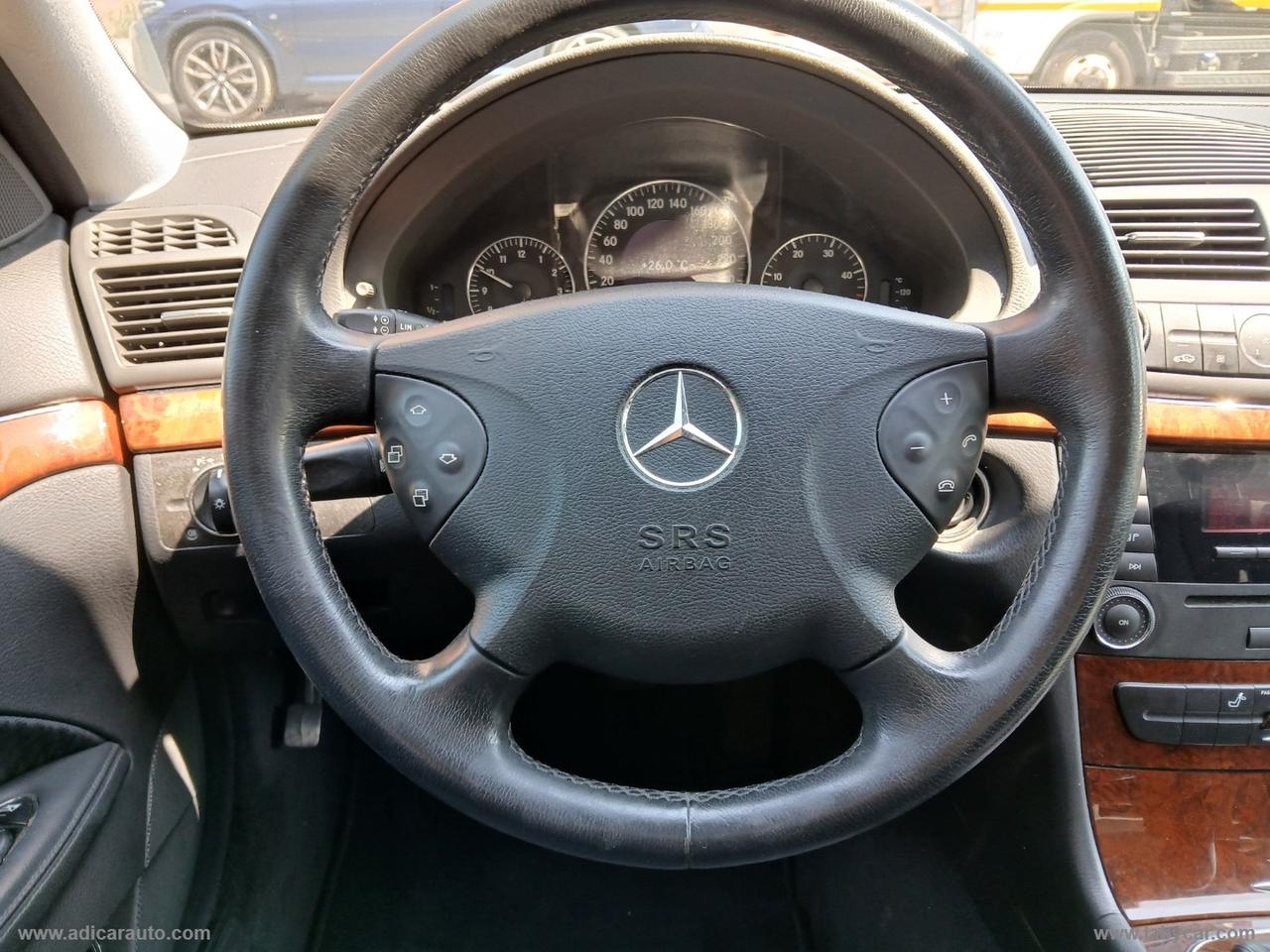 MERCEDES-BENZ E 270 CDI Elegance