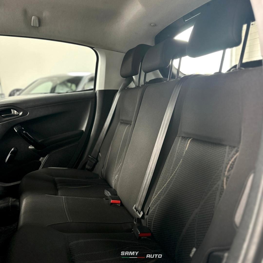 Peugeot 208 1.4 HDi 68 CV 5 porte Access