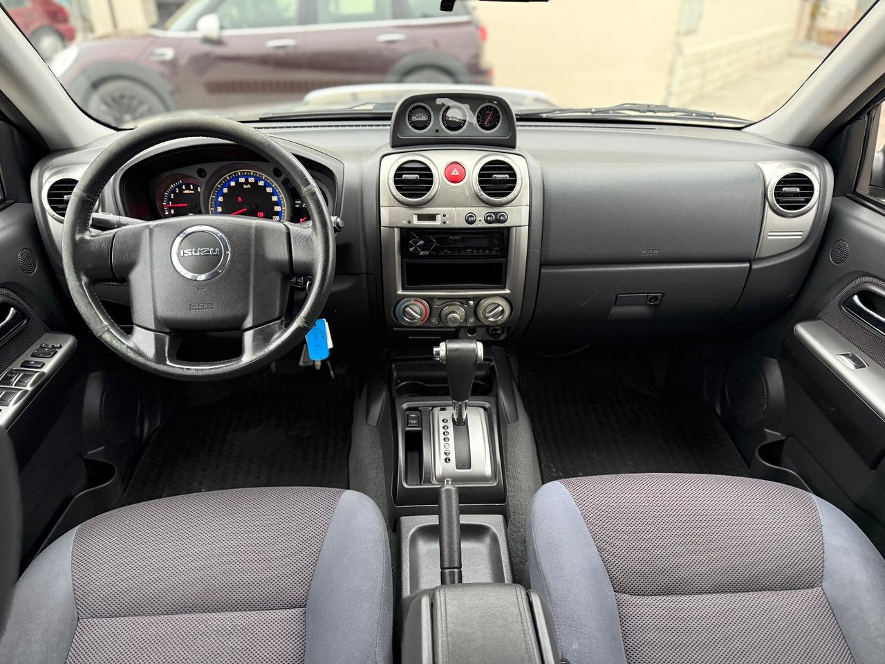 Isuzu D-Max 3.0 TD cat Crew Cab 4WD Pup. LS Aut. EU4