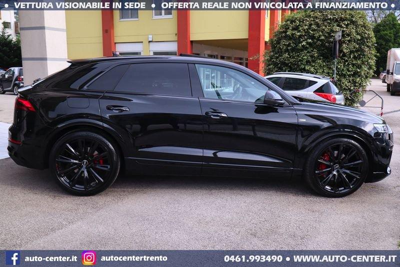 Audi Q8 50 TDI quattro S-line BLACK 23 TETTO 4RUOTESTERZANTI Sline