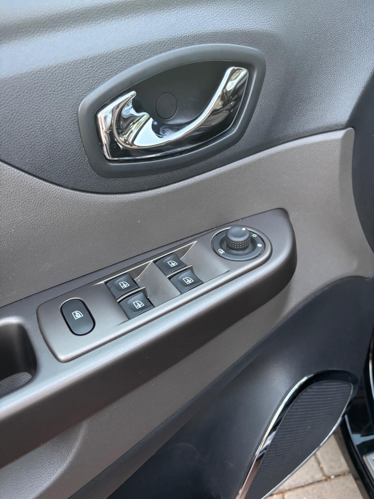 Renault Captur iconic