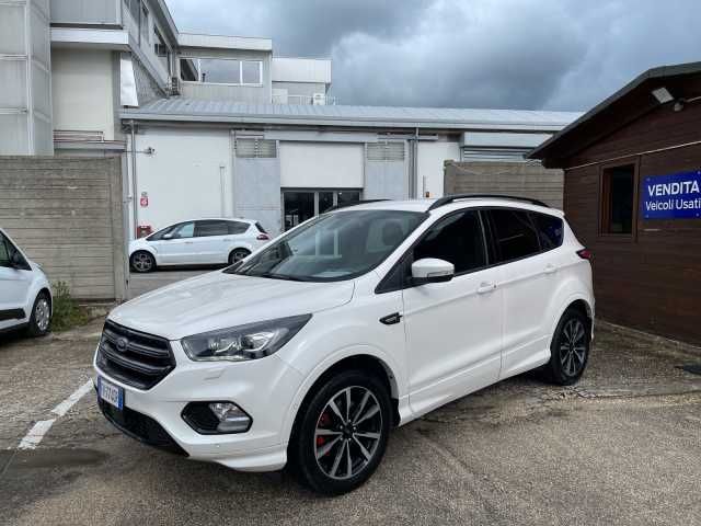 Ford Kuga 2.0 TDCI 150 CV S&S 4WD Powershift ST-Line