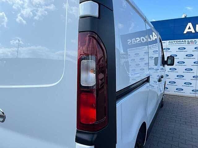 Nissan NV300 27 2.0 dCi 120CV PC-TN Van