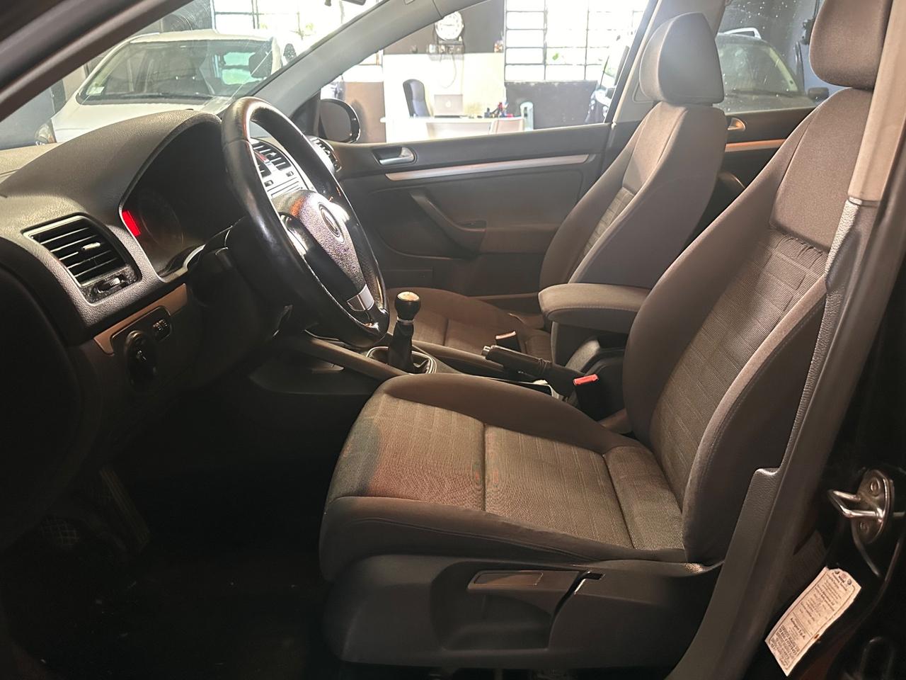 Volkswagen Golf 1.9 TDI DPF 5p. GT Sport