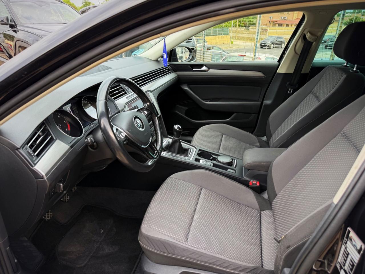 Volkswagen Passat Variant 1.6 TDI Trendline BlueMotion Technology