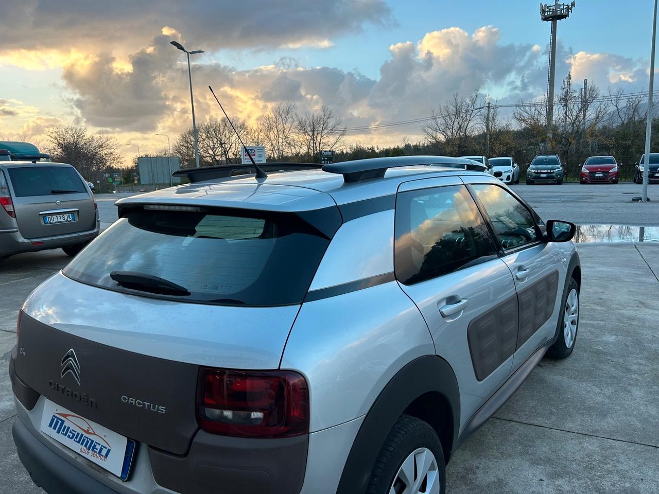 Citroen C4 Cactus PureTech 82 Shine