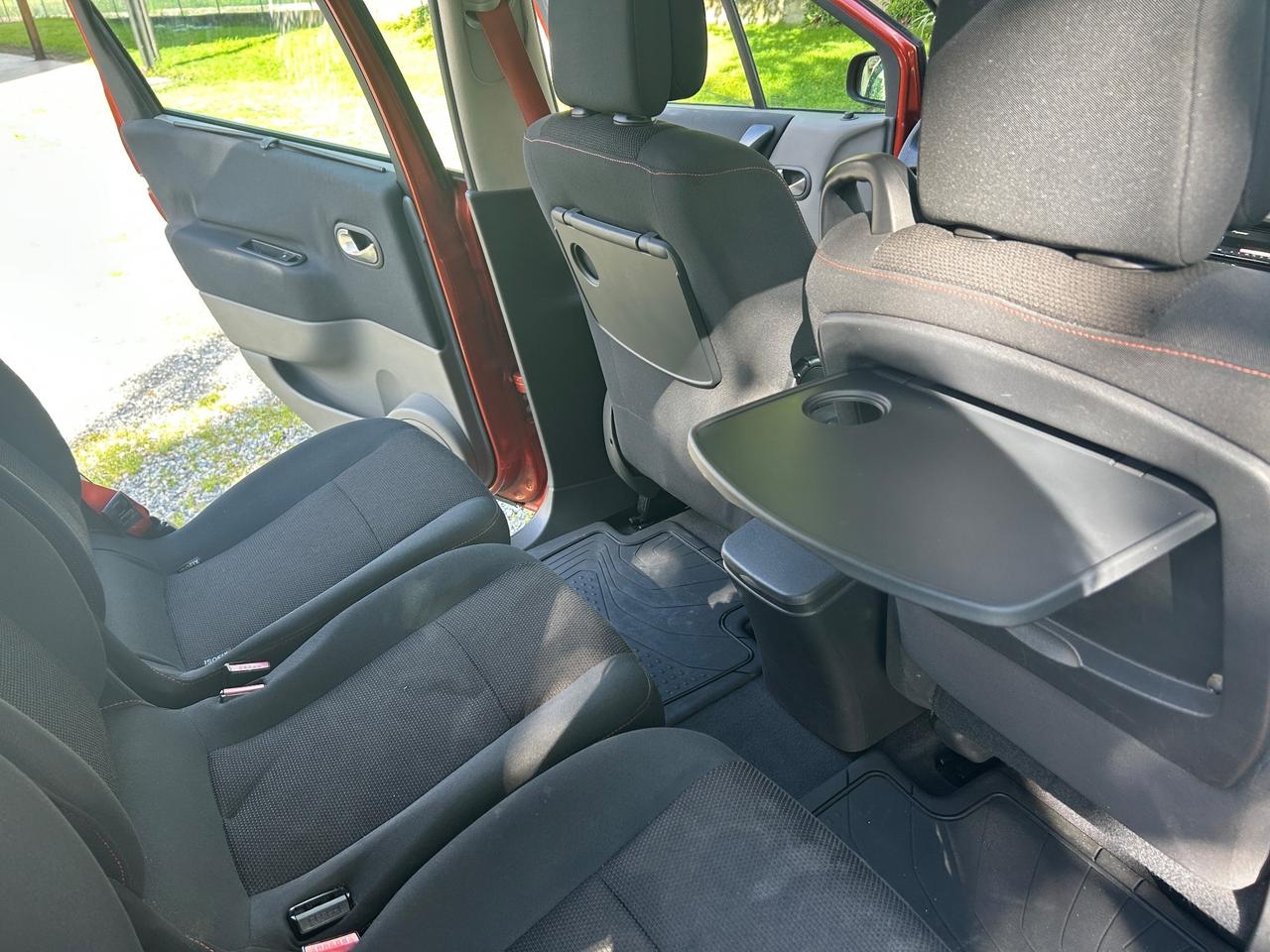 Renault Scénic 1.9 dCi/130CV serie speciale